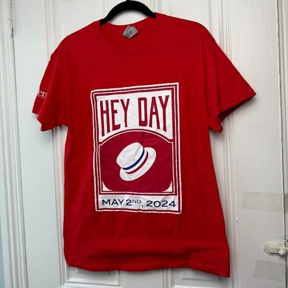 UPenn Hey Day 2024 Shirt Womens Medium Red Short Sleeve Crew Neck Ivy League - Picture 1 of 6